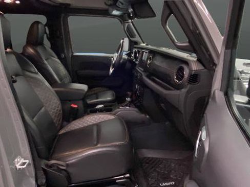 Used 2022 Jeep Wrangler Unlimited Sahara image 23