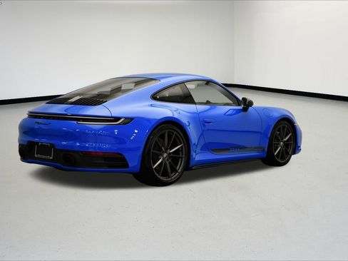 Used 2024 Porsche 911 Carrera T image 7