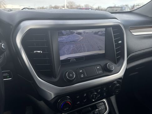 Used 2020 GMC Acadia SLE image 14