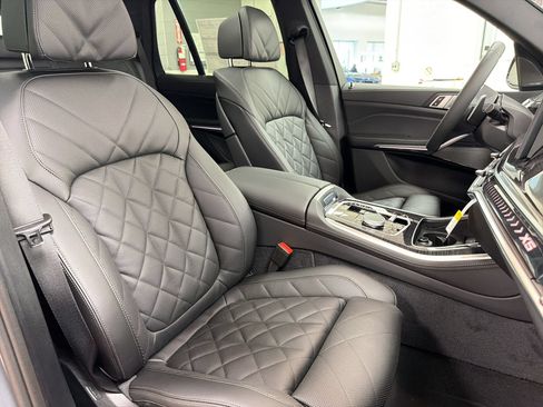 Used 2026 BMW X5 xDrive40i w/ M Sport Package AWD/4WD image 30