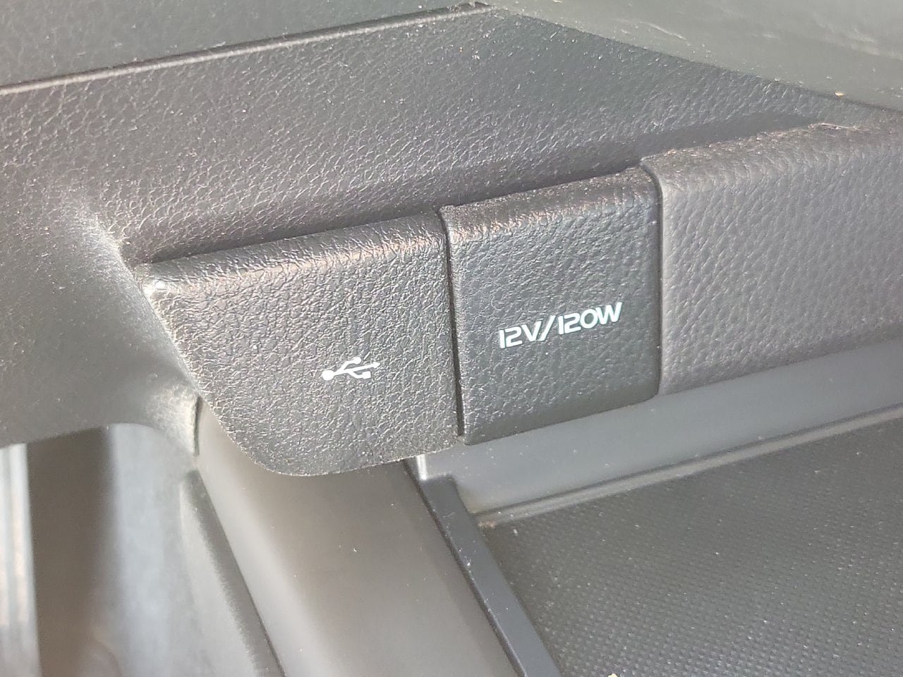 Used 2023 Toyota Camry SE FWD image 28