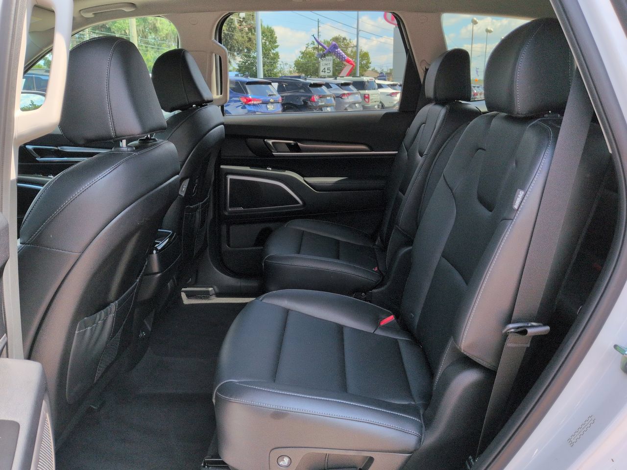 Used 2024 Kia Telluride S w/ S Sunroof Package FWD image 13