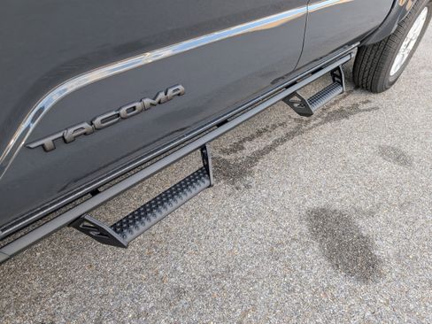 New 2025 Toyota Tacoma SR5 image 9