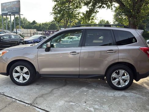 Used 2015 Subaru Forester 2.5i Limited AWD/4WD image 8