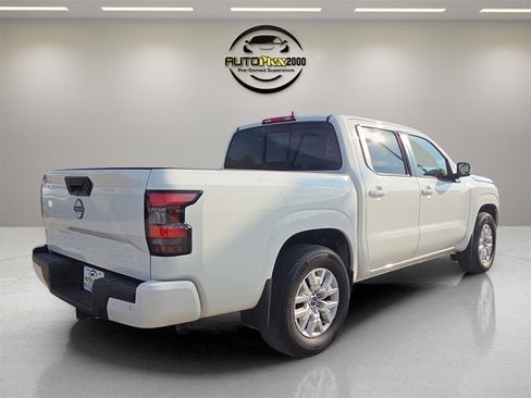 Used 2022 Nissan Frontier SV image 7