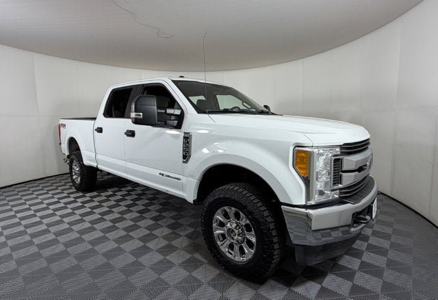 Used 2017 Ford F250 XLT AWD/4WD image 1
