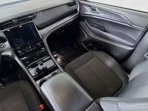 Used 2021 Jeep Grand Cherokee L Laredo w/ Luxury Tech Group I image 25