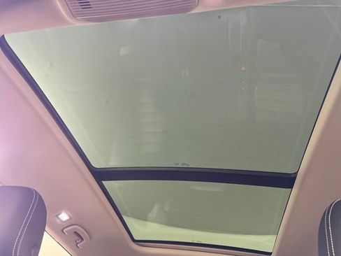 Used 2025 Volkswagen Atlas SEL image 33