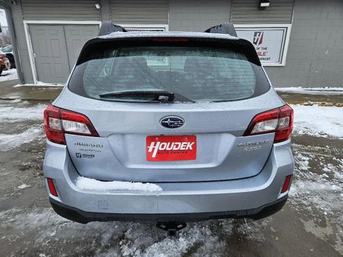 Used 2016 Subaru Outback 2.5i image 7