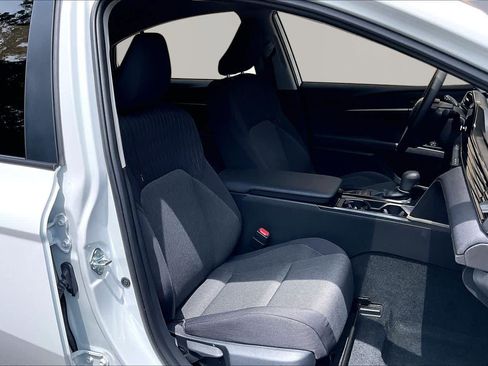 Certified 2025 Toyota Camry LE w/ Convenience Package FWD image 9
