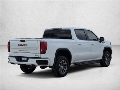 Used 2024 GMC Sierra 1500 AT4 w/ Technology Package AWD/4WD image 5