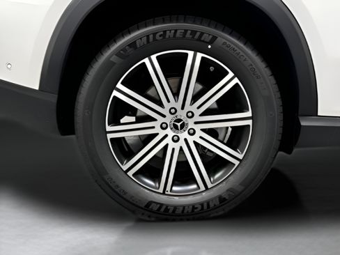 Certified 2025 Mercedes-Benz GLE 450 4MATIC image 39