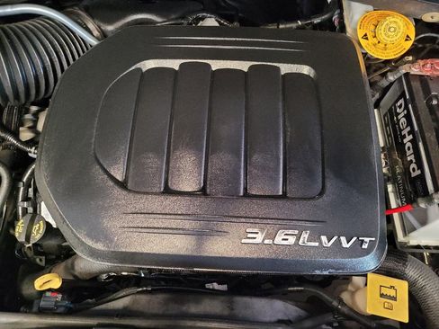 Used 2015 Dodge Grand Caravan American Value Package w/ UConnect Hands-Free Group image 30