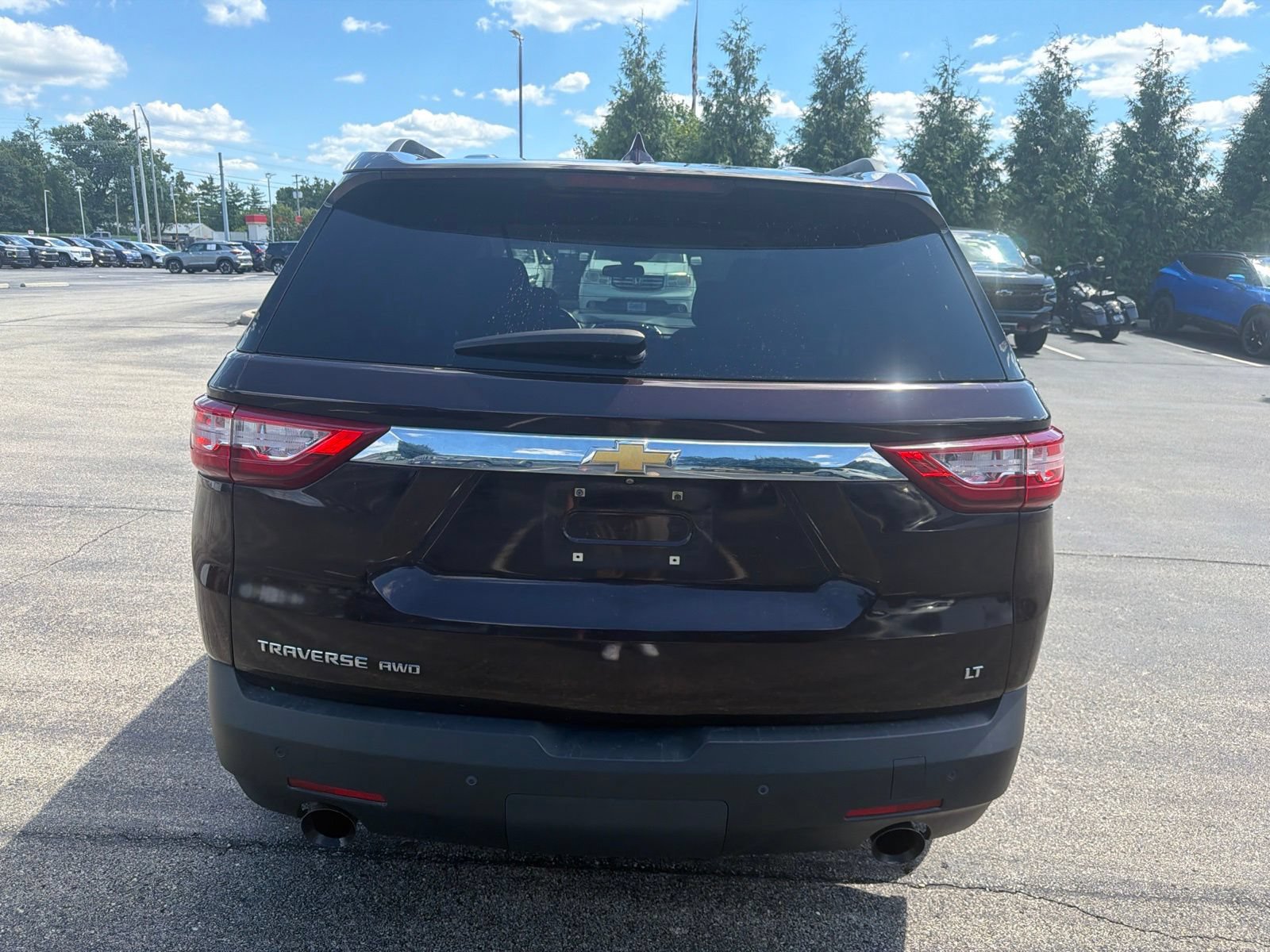 Used 2020 Chevrolet Traverse LT w/ LPO, Floor Liner Package AWD/4WD image 4
