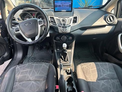 Used 2013 Ford Fiesta SE FWD image 15