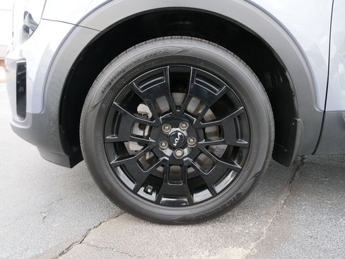 Used 2022 Kia Telluride SX w/ SX Prestige Package image 13