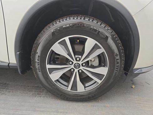 Used 2024 Nissan Murano SV image 12