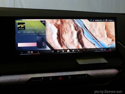 Used 2025 BMW X3 xDrive30i w/ Premium Package image 19