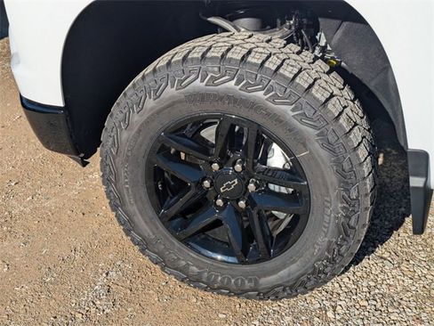 New 2026 Chevrolet Silverado 1500 LT Trail Boss w/ Convenience Package II image 7