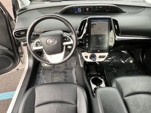 Used 2019 Toyota Prius Prime Plus image 11