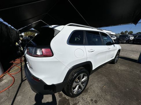 Used 2019 Jeep Cherokee Limited image 22