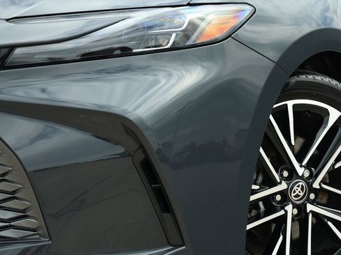 Used 2026 Toyota Camry XLE FWD image 11