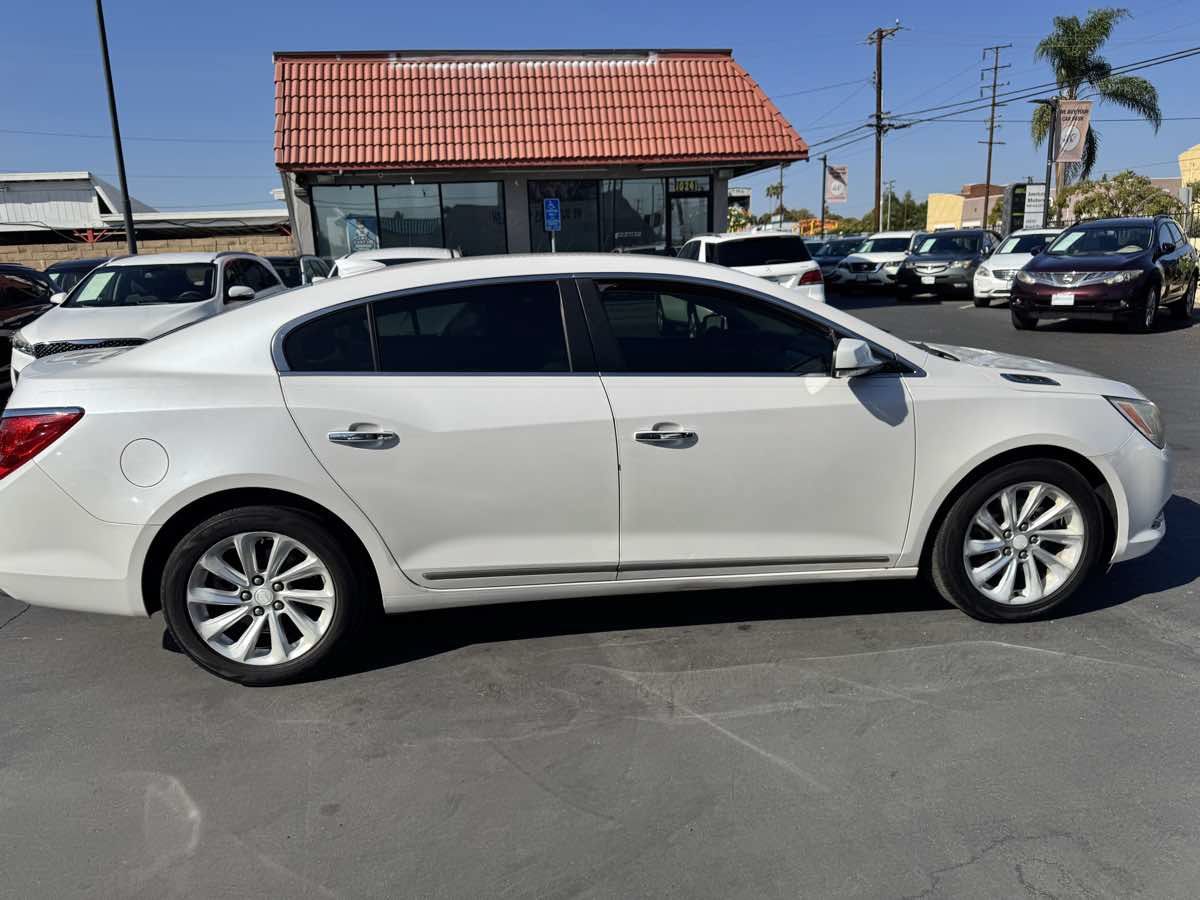 Used 2015 Buick LaCrosse Leather FWD image 7