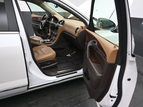 Used 2017 Buick Enclave Leather w/ Enclave Sport Touring Edition image 19