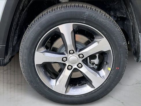 New 2026 Jeep Grand Cherokee L Limited image 37