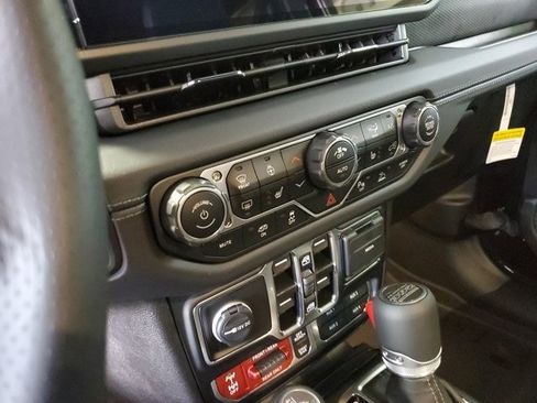 New 2024 Jeep Wrangler Unlimited Rubicon 392 image 15