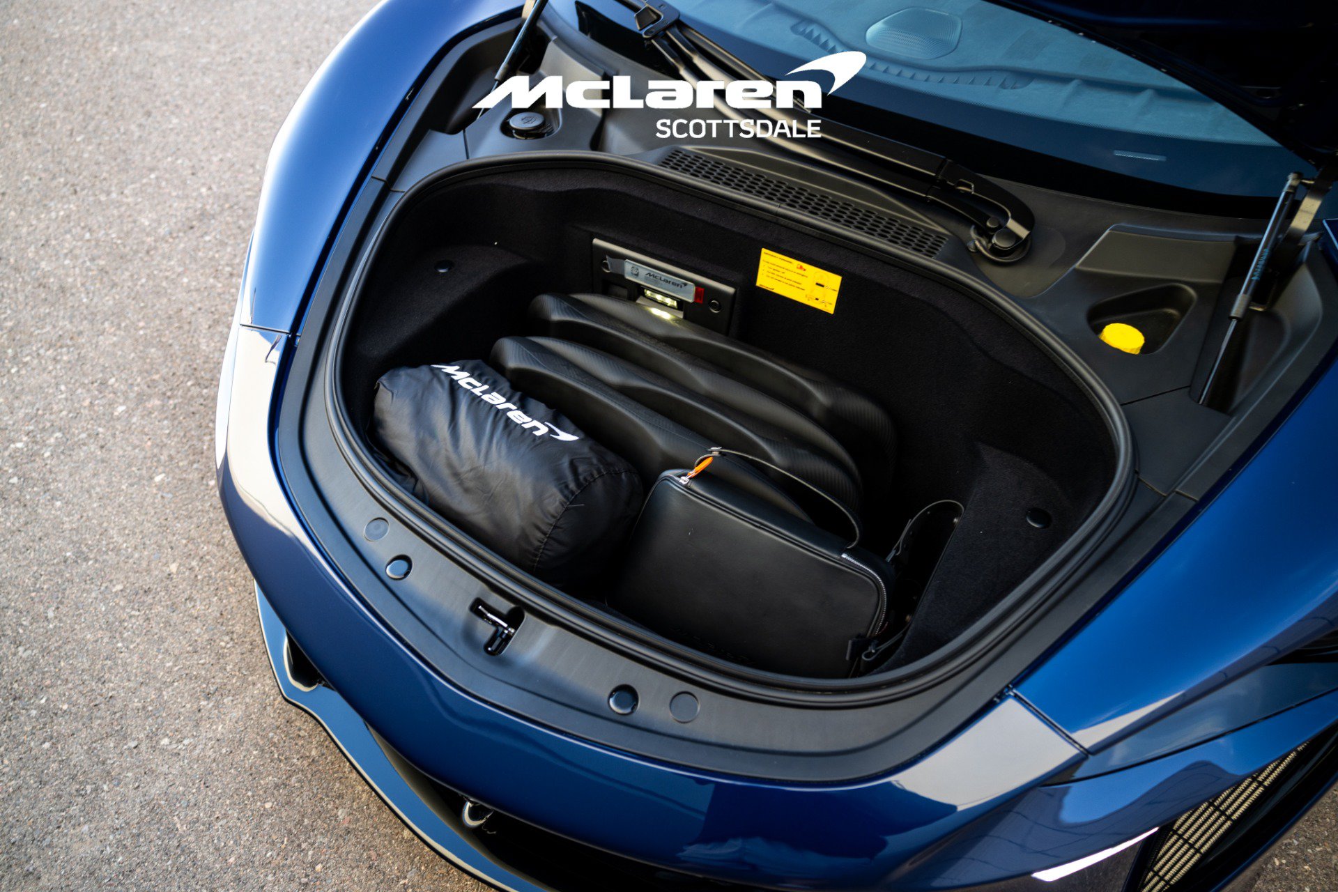 Used 2025 McLaren Artura Spider RWD image 50