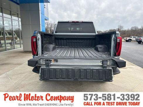 Certified 2024 GMC Sierra 2500 Denali image 5