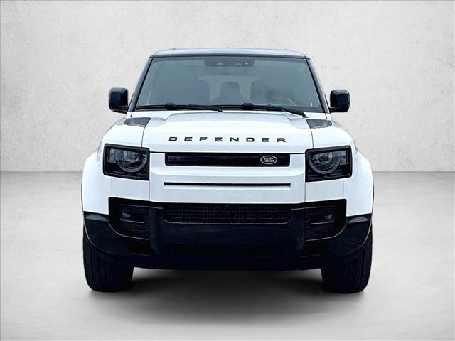 Used 2024 Land Rover Defender 130 X-Dynamic SE AWD/4WD image 3