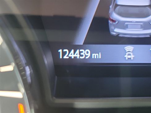 Used 2020 Nissan Pathfinder SL AWD/4WD image 22