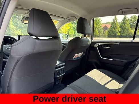 Used 2024 Toyota RAV4 XLE AWD/4WD image 22