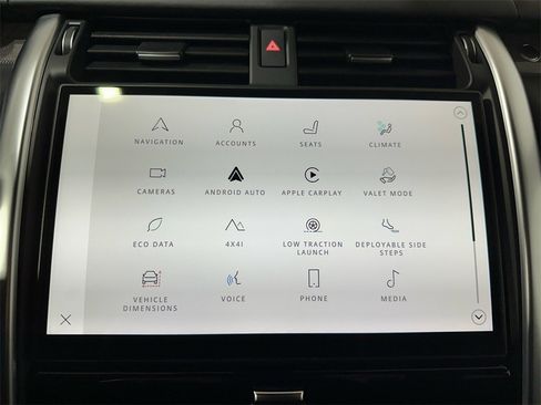 Used 2024 Land Rover Discovery Metropolitan Edition image 19