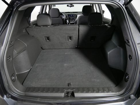 Used 2022 Chevrolet Equinox LS AWD/4WD image 18