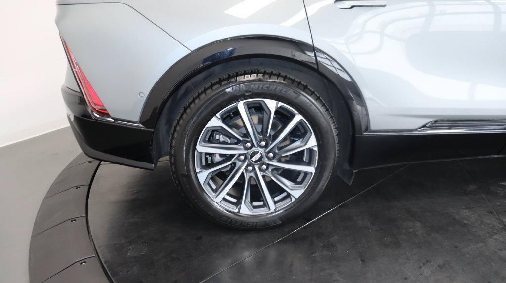 Certified 2024 Cadillac Lyriq Sport AWD/4WD image 17