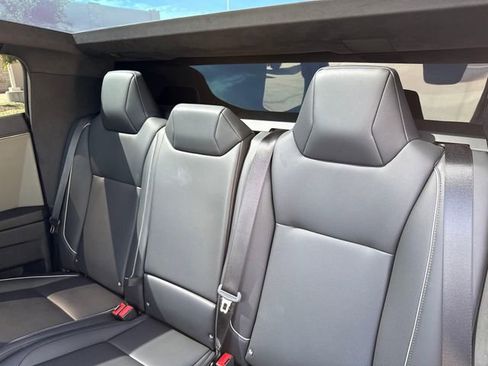 Used 2024 Tesla Cybertruck AWD Crew Cab image 28