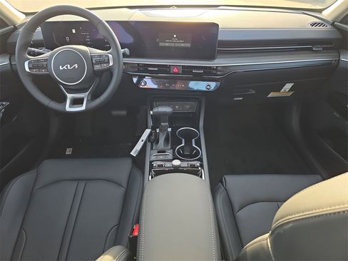 New 2026 Kia K5 EX image 14