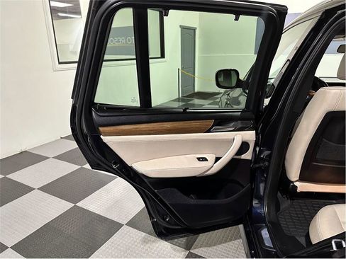 Used 2013 BMW X3 xDrive28i image 16