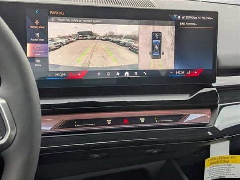 New 2026 BMW 550e xDrive 550e xDrive w/ Premium Package image 13