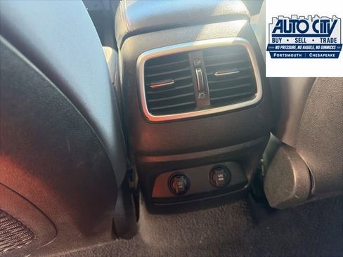 Used 2019 Kia Sorento AWD image 9