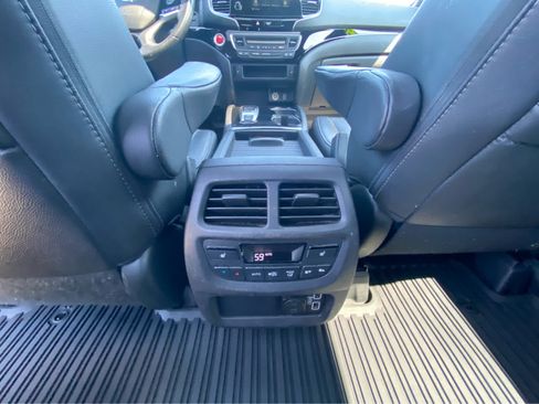 Used 2019 Honda Passport Touring image 17