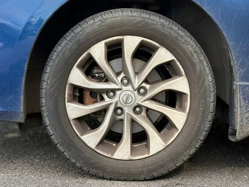 Used 2019 Nissan Sentra SV FWD image 9