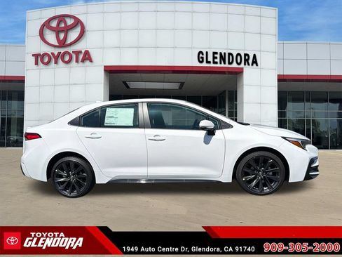 New 2026 Toyota Corolla SE FWD image 12