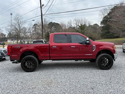 Used 2019 Ford F250 XLT w/ XLT Premium Package image 6