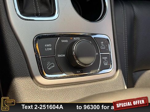 Used 2020 Jeep Grand Cherokee Overland image 24