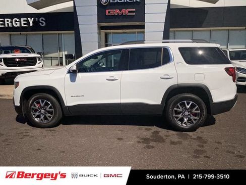 Used 2023 GMC Acadia SLT w/ Preferred Package FWD image 11