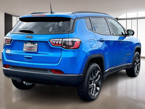 New 2026 Jeep Compass Latitude image 17